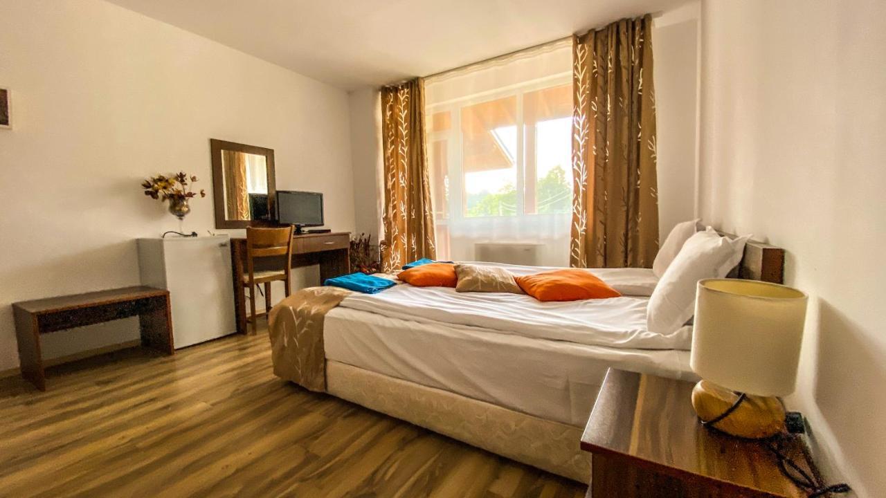 Guest House Au Nature Golyama Zhelyazna ภายนอก รูปภาพ