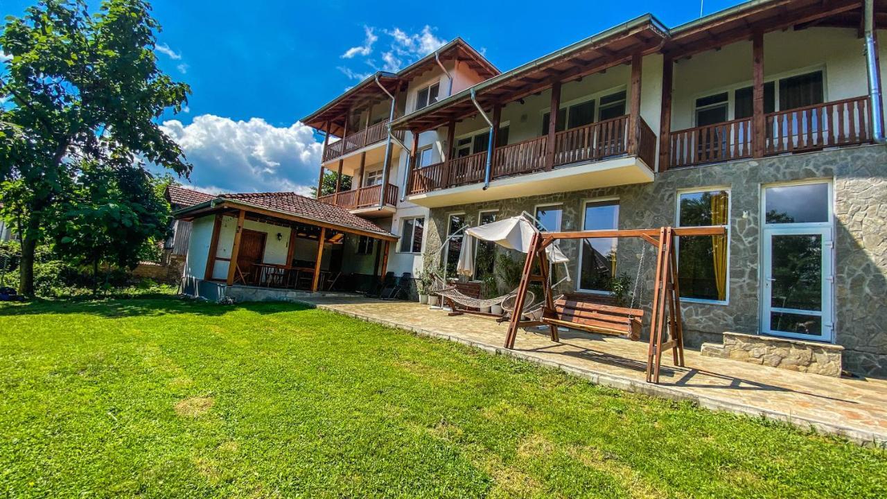 Guest House Au Nature Golyama Zhelyazna ภายนอก รูปภาพ