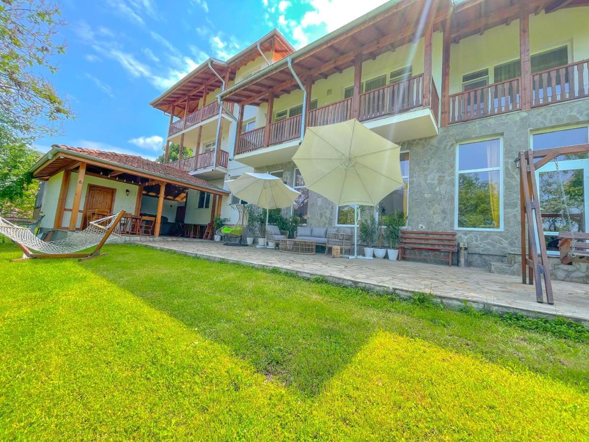 Guest House Au Nature Golyama Zhelyazna ภายนอก รูปภาพ